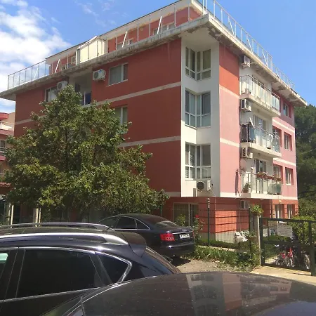 - Bay, Nessebar Apartment